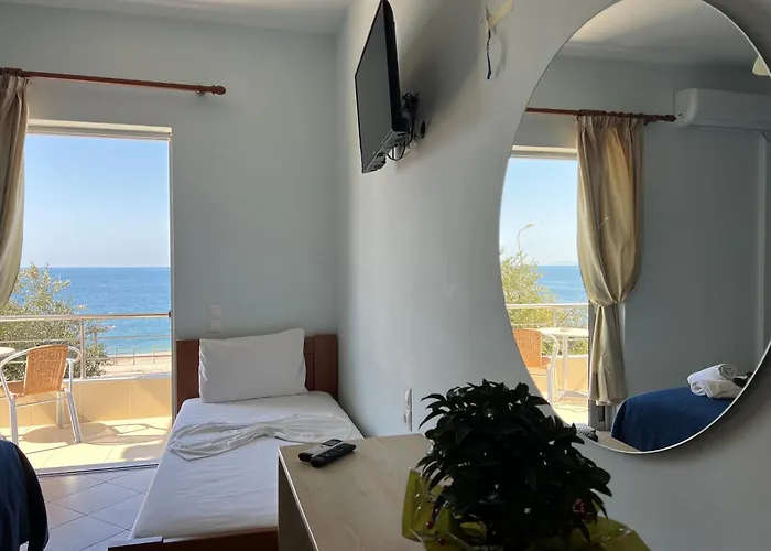 Hotel Prinos